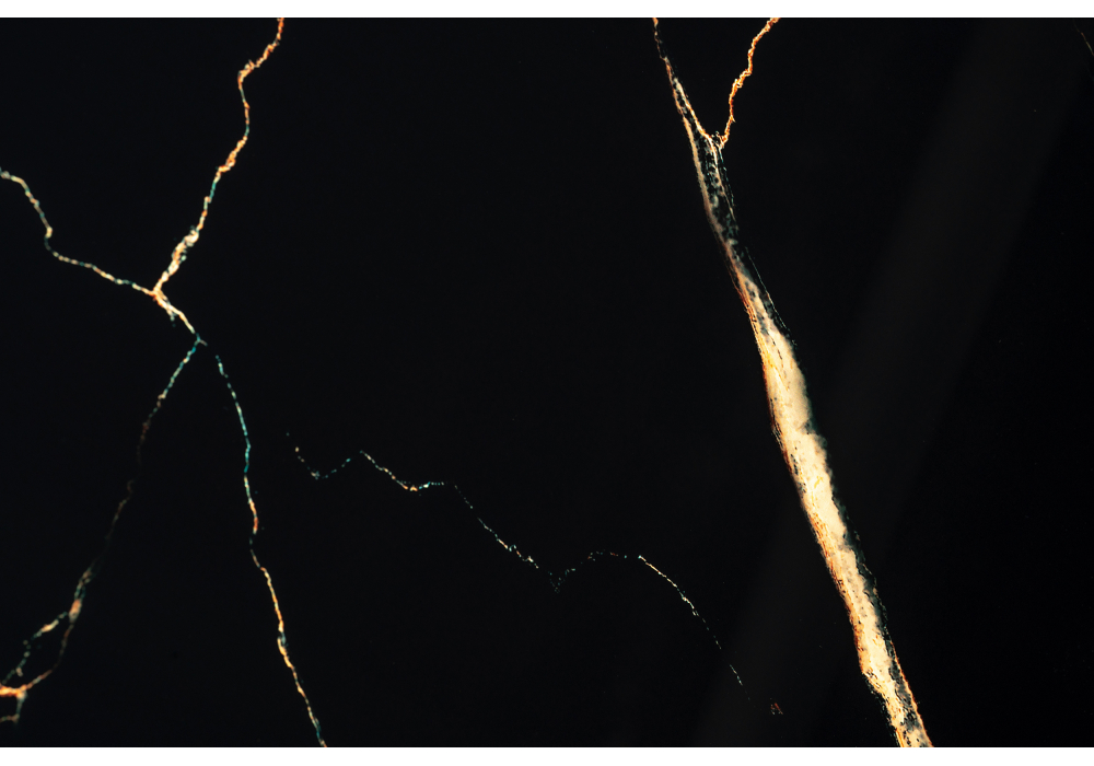 фото стол стеклянный woodville бугун обсидиан / черный 500004 | 220svet.ru